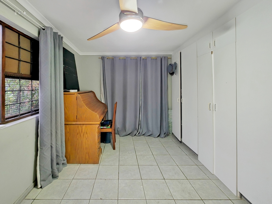 4 Bedroom Property for Sale in Sunridge Western Cape